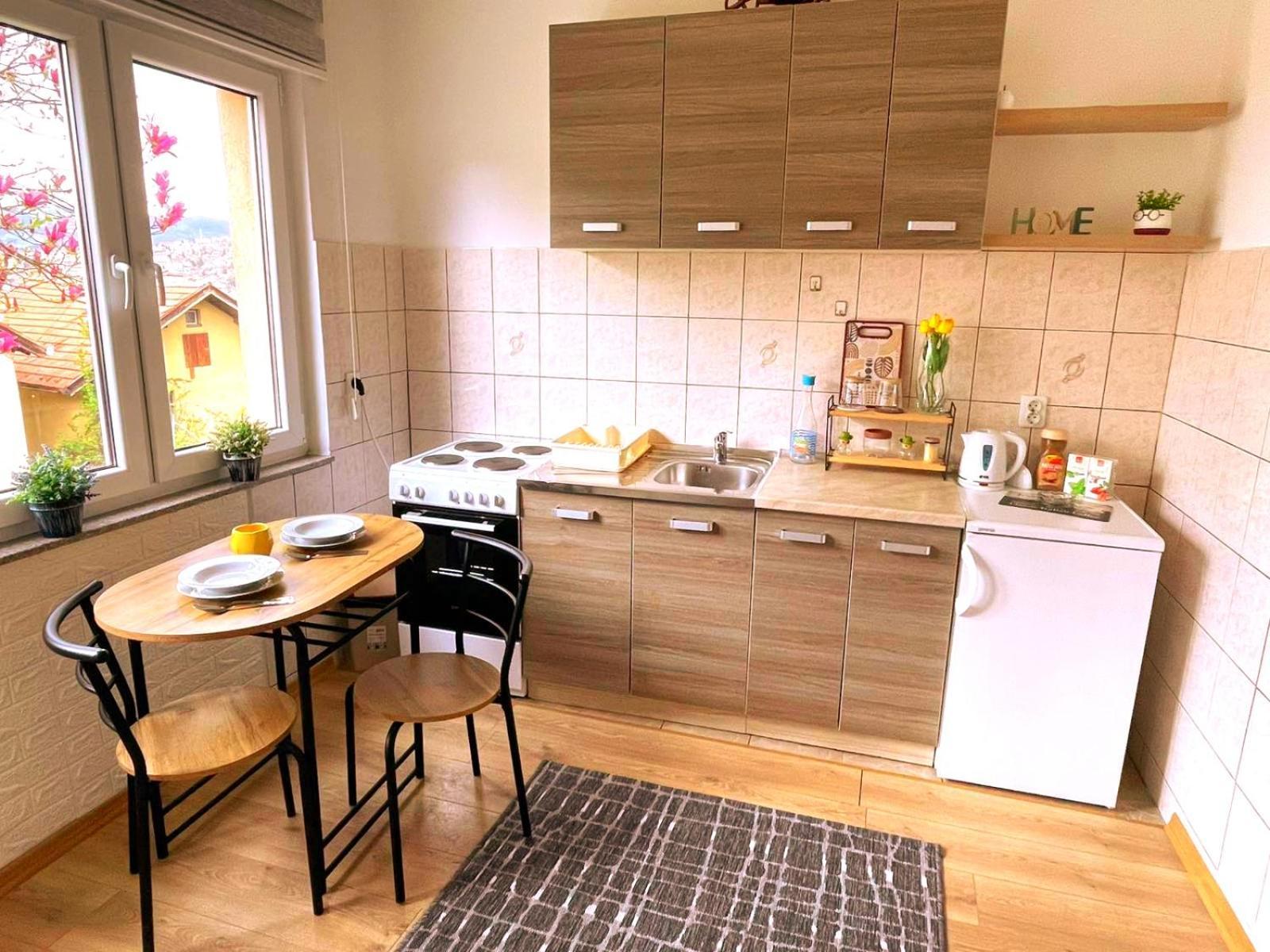 Garden Free Parking Apartment Sarajevo Exterior photo