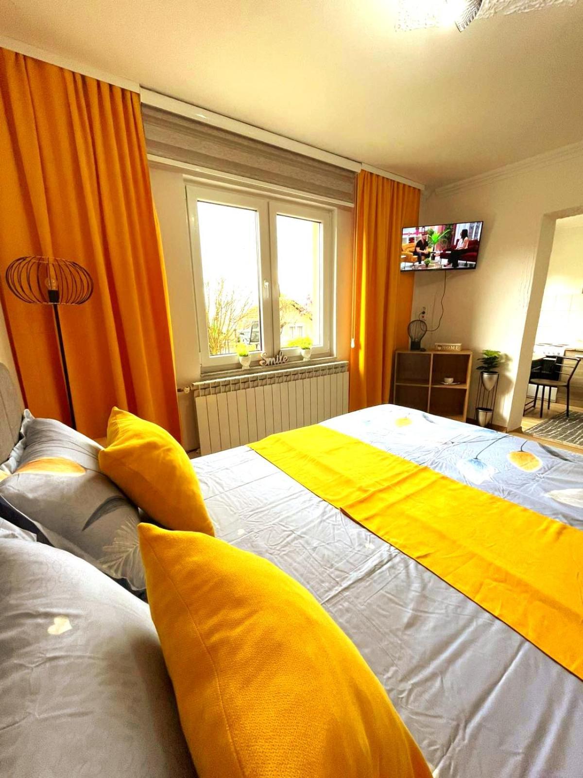 Garden Free Parking Apartment Sarajevo Exterior photo